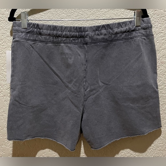 NWT Lacausa Slater Sweat shorts Washout Grey with Pockets Size L Raw Hem - Picture 3 of 7